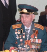 Нариман Абдулмуталибов и Фейзулах Габибулаев навестили ветерана Великой Отечественной войны, гвардии майора Гаджимагомеда Казимагомедова