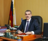 Глава Сулейман-Стальского района Нариман Абдулмуталибов поздравил работников культуры с профессиональным днем
